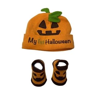 Baby's First Halloween Socks and Hat NEW